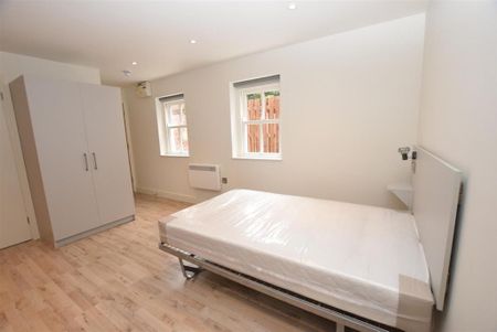 Studio to rent - Photo 3