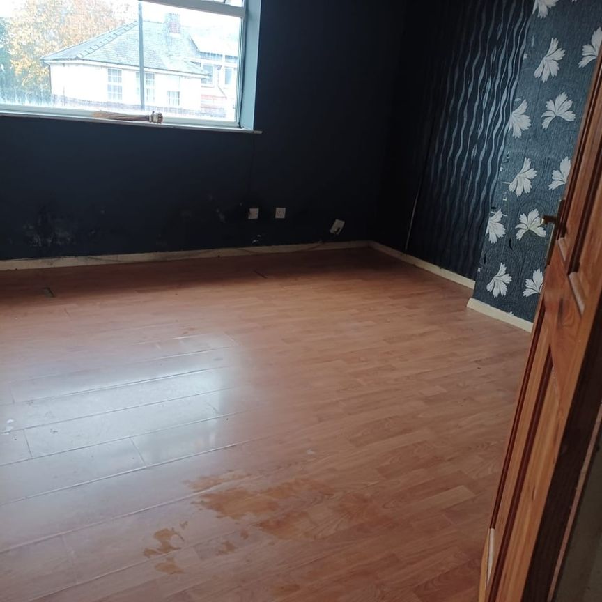 2 Bed End Terrace, Southend Road, S2 - Photo 1