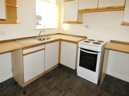 1 bedroom flat to rent - Photo 2