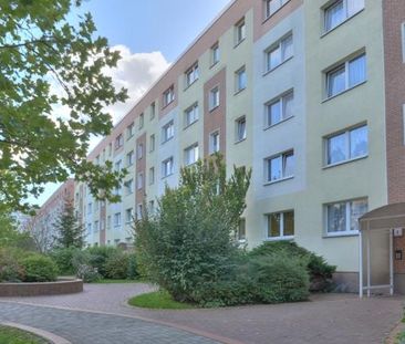 Ruhige Mieter gesucht! Frisch sanierte 3-Raum-Wohnung mit Wanne - Foto 1