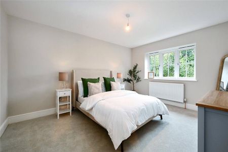 3 bedroom detached house to rent - Photo 2