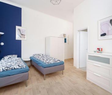 Pronájem bytu 1+kk 20 m2 - Fotografie 3