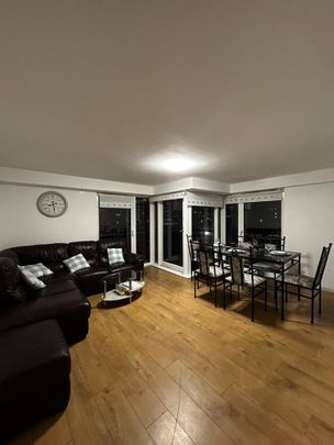 3 Bed Flat, Wallace St, G5 - Photo 1