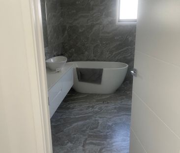 Wellington Point - Photo 4