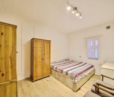 2 bedroom maisonette to rent - Photo 5