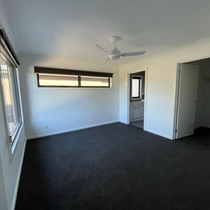 MODERN DELIGHT! - Photo 1