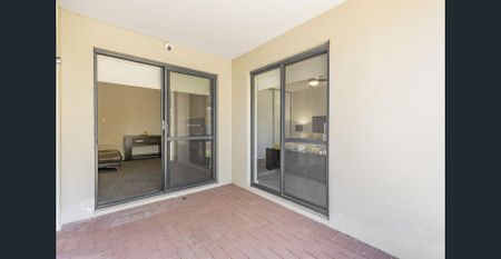 Modern Fully Furnished and fully equipped 3x2 Apartment - available 04/11/2025 - Photo 3