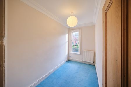 5 Bed Semi-Detached House, Brook Road, S8 - Photo 3