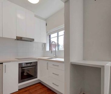 CHARMING, COSY & MODERN APARTMENT - Photo 2