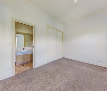 Apartment In Dream Location - Photo 6