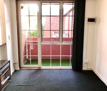 20/9 Milton Street, Ascot Vale VIC 3032 - Photo 5