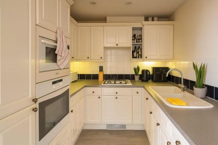 3 bedroom apartment to rent - Photo 3