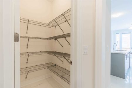 For Lease - 20 Bill Guy Drive Unit# Upper Level, Georgina, Ontario - Photo 3