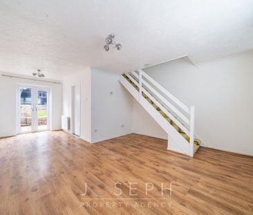 2 bedroom terraced house to rent - Photo 1