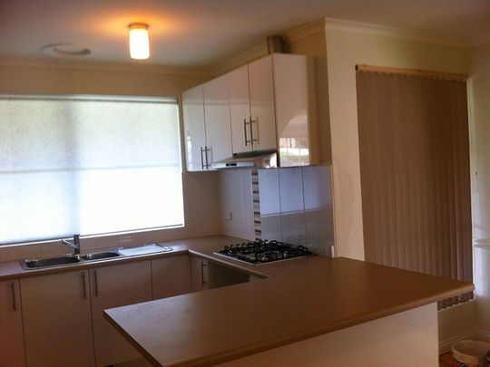 Close to Woodcroft Shopping Centre&excl; - Photo 1