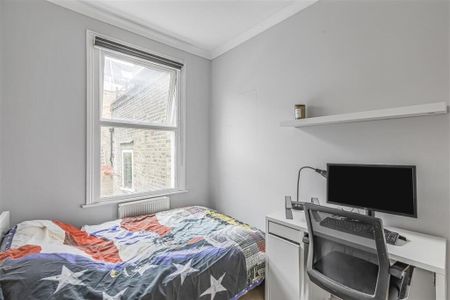 2 Bed Flat, Fulham Palace Road, SW6 - Photo 5