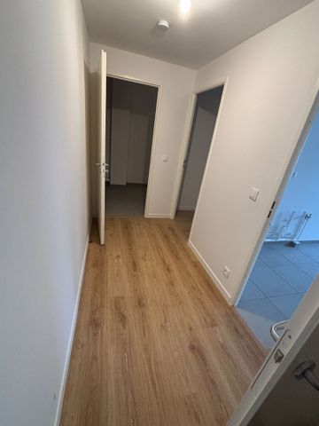 Location Appartement 2 pièces 53m² - Photo 3