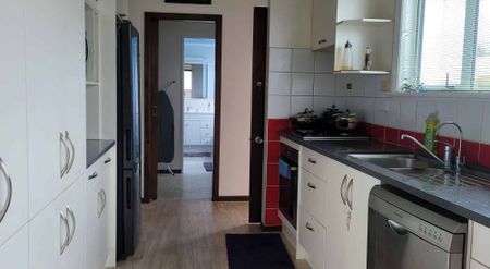 Short Term Tenancy Available - Photo 2