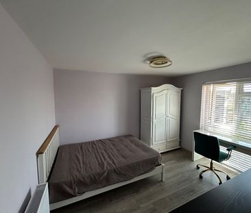 3 Bed End Terrace, Ludlow Road, SO19 - Photo 4