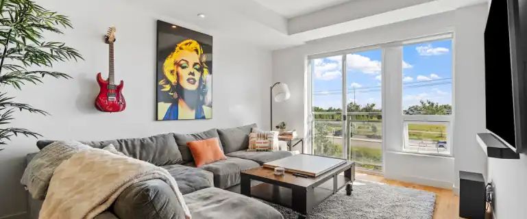 Stylish Condo in the heart of Calgary | 311 - 63 Inglewood Park Southeast, Calgary - Photo 1