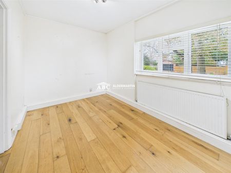 Lodge Close, HA8 7RL, Edgware - Photo 5