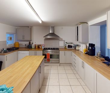 Student Properties to Let - Photo 3