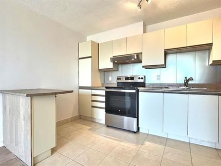 7011 Av. Lionnaise - Photo 2