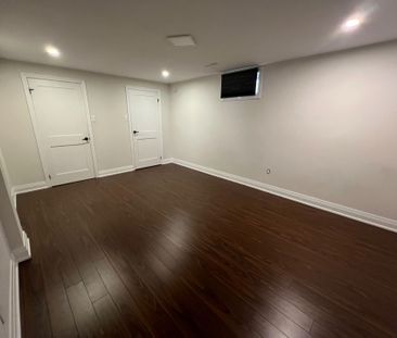 For Lease - 123 Carmen Crescent, Vaughan, Ontario - Photo 2