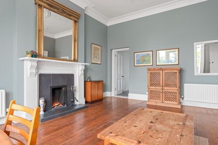 Flat 5a, 5 Ardmore Terrace, Holywood, BT18 9BH - Photo 2