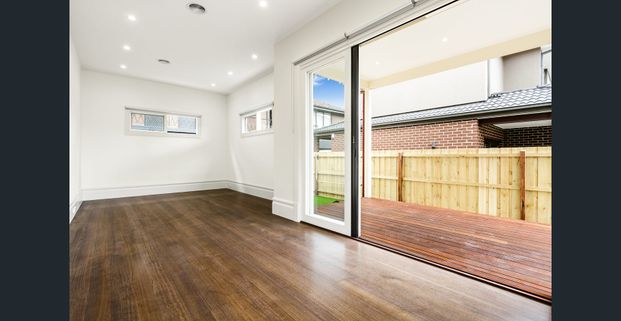 "HOPEDALE" PERIOD CHARM WITH MODERN CONVENIENCE! - Photo 1