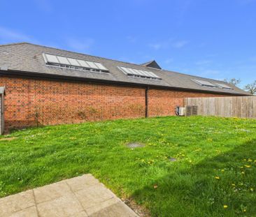 Gunners Cottage, Woodlands, Burnham Road,HP9 - Photo 4