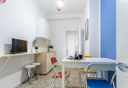 Wonderful spacious and bright single room in Viale Teodorico - Photo 5