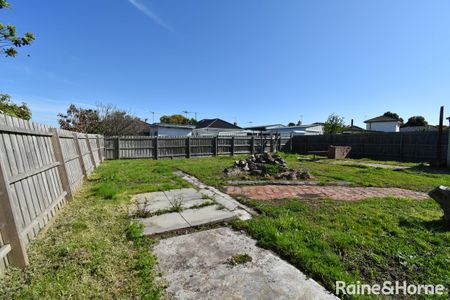 10 Jenkins Street, Noble Park, VIC 3174 - Photo 2