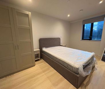 BRAND NEW Fully Furnished One Double Bedroom Apartment at the Water... - Photo 4