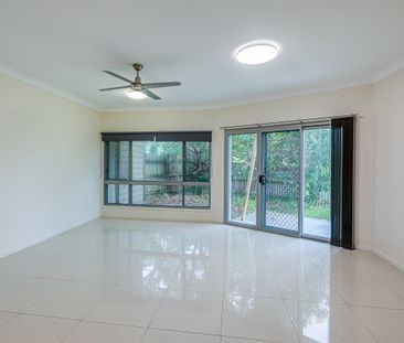 B/1 Oates Avenue, Woodridge QLD 4114 - House For Rent | Domain - Photo 1