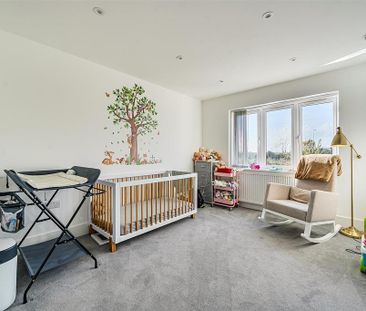 5 bedroom semi-detached house to rent - Photo 1