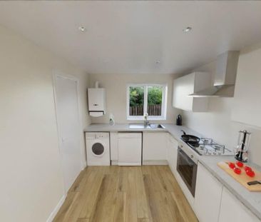 2 bedroom maisonette to rent - Photo 4