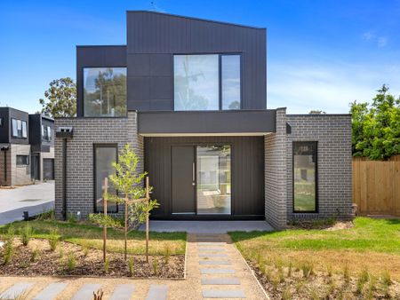 3 Bedroom Delight in Quiet Neighborhood - Photo 4