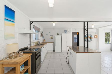 Coastal Living at Its Best – 2-Bedroom Unit Just Minutes from the Beach! - Photo 5