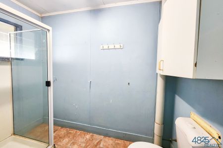 Generous 2 bedder - Photo 5