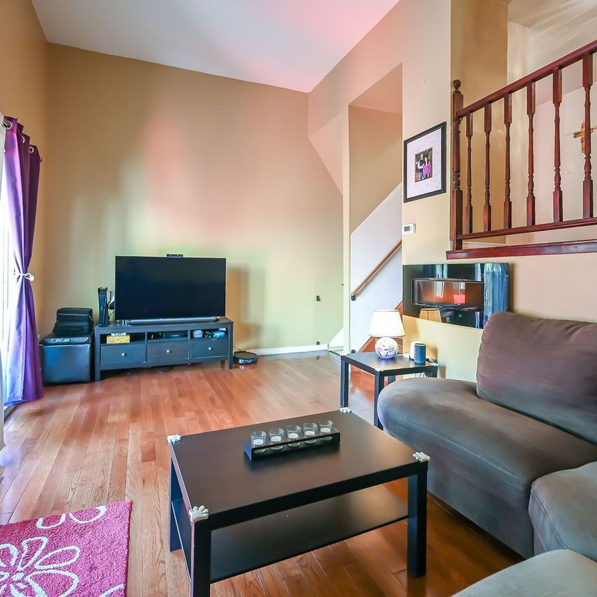 For Lease - 11 Harrisford Street Unit# 110, Hamilton, Ontario - Photo 1