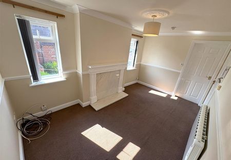 New Road, Stourbridge, West Midlands - Photo 2
