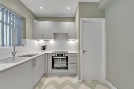 Studio to rent - Photo 5
