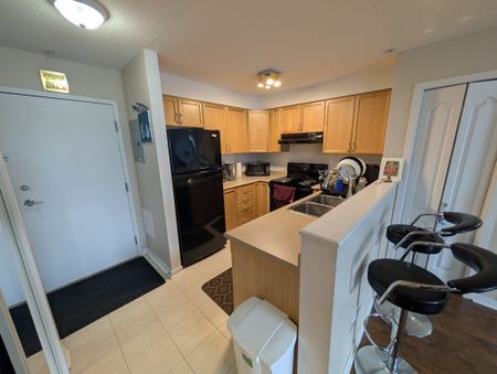 For Lease - 8 Dayspring Circle Unit# 1110, Brampton, Ontario - Photo 5