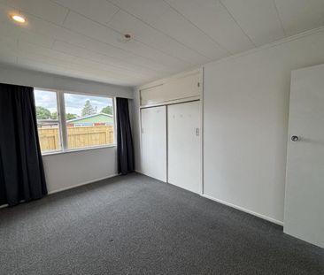 Four bedroom home in Virginia Heights - Photo 3