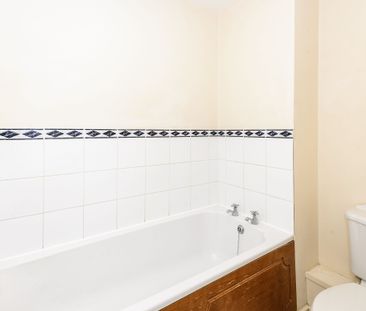 4 bedroom house to rent Lion Court, Worcester, WR1 - Photo 6