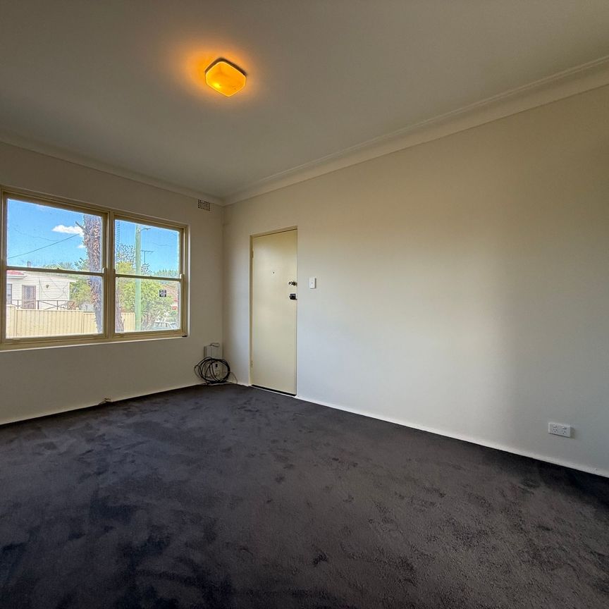 Freshly renovated in Prime Campbelltown Location - Photo 1