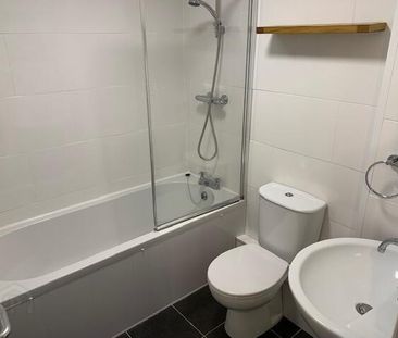 12 Rossmore Apartments, 48 Rossmore Drive, Belfast, BT7 3LA - Photo 5
