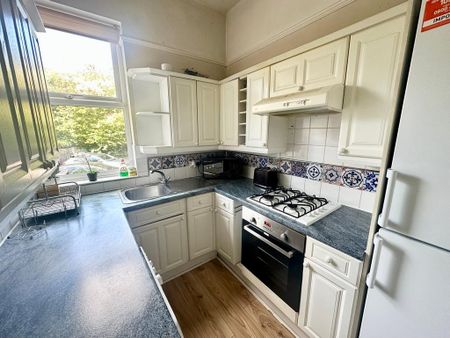 2 bedroom apartment to rent - Photo 5