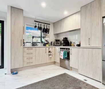 Your New Home Awaits - 6/10 Biddle Crescent - Photo 4